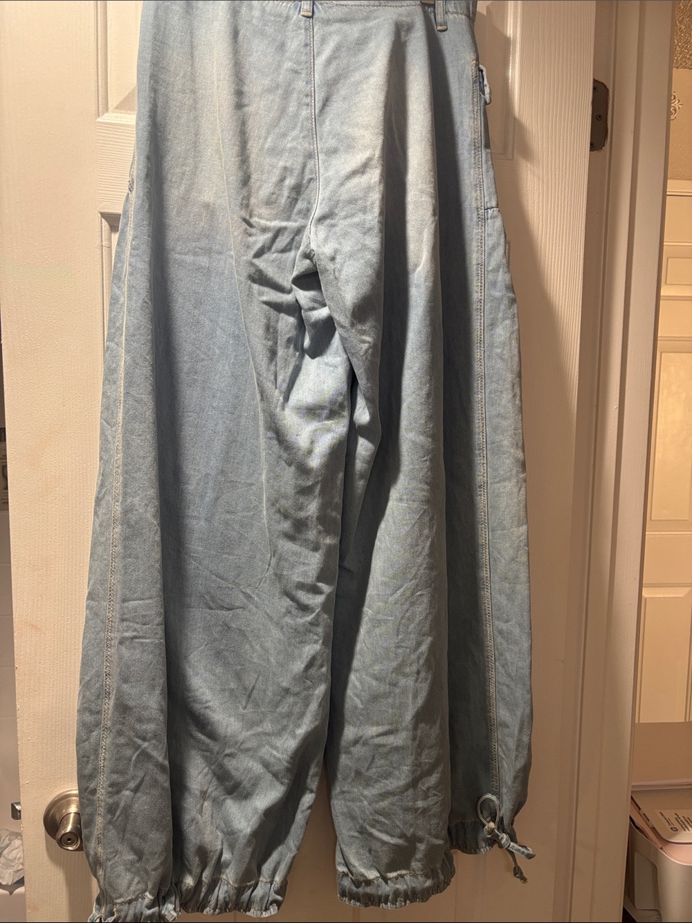 Jeans - Picture 3 of 3